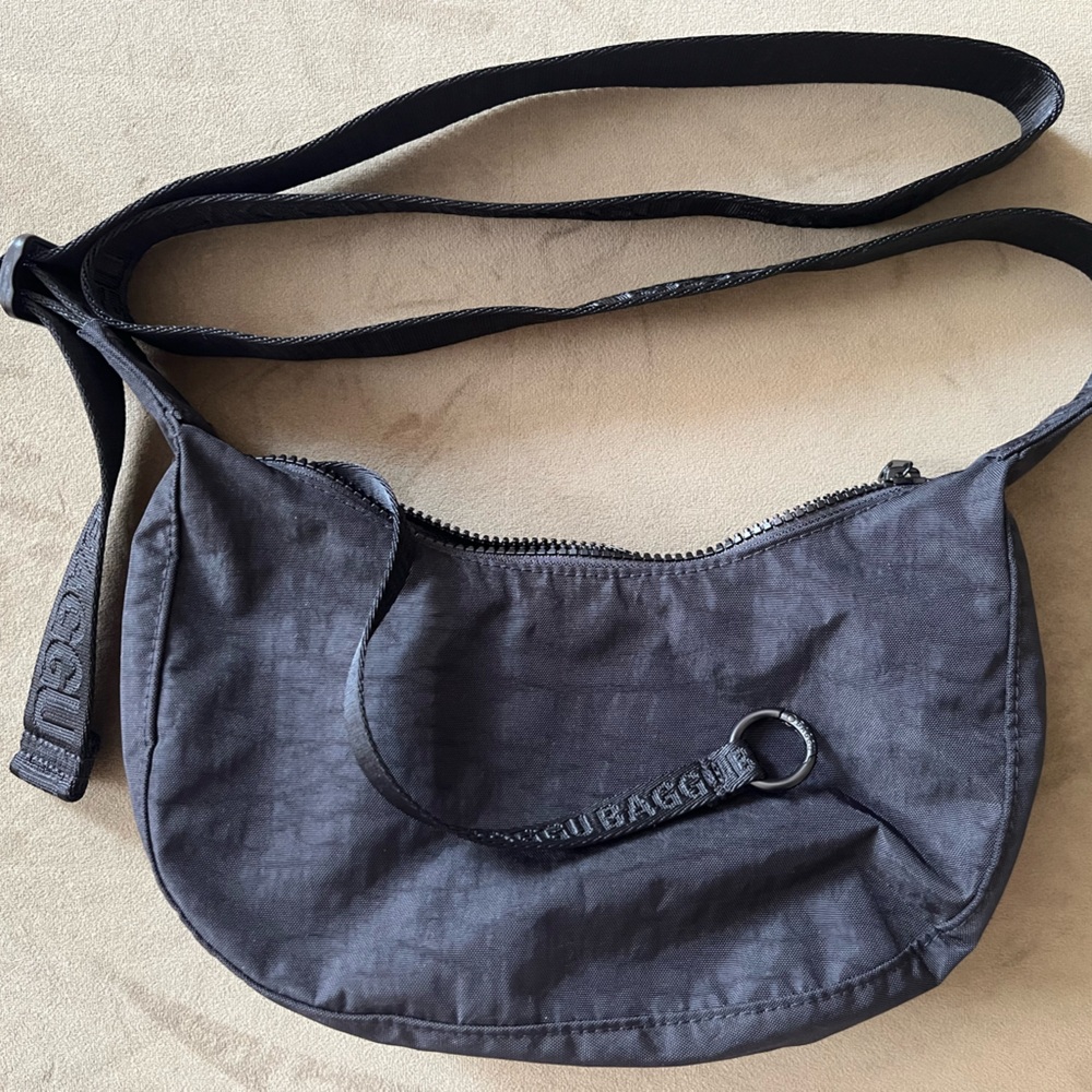 BAGGU Small Black Nylon Crescent Crossbody Bag